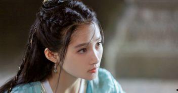 关晓彤进入娱乐圈吃瓜